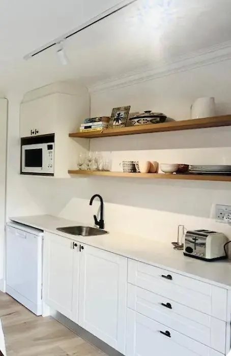 Centrally Located Garden Cottage Cape Town Apartment